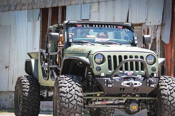 越野吊打陆巡普拉多，这辆牧马人告诉你啥叫爆改！