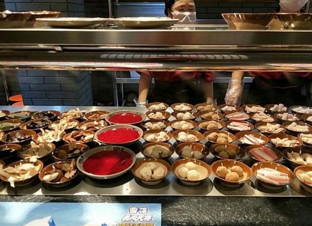 看看北方人吃的重庆火锅,重庆人看了恐怕会疯