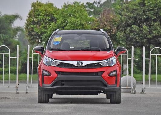 代步车也有高颜值，这两款SUV起售价只需6万元