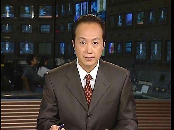 央视主持罗京去世8年，难以想象儿子成这般模样！
