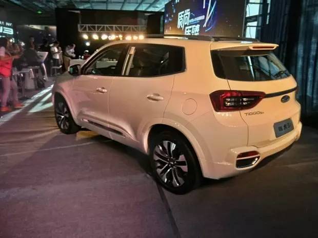 还买什么BBA,15万就能买到属于中国人的豪华SUV!