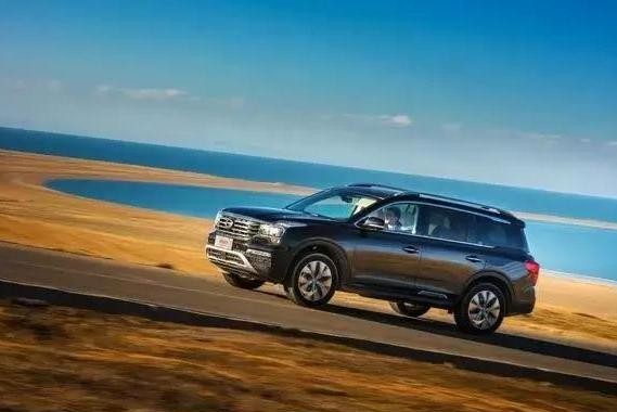 新政实施两个月，大部分品牌都不加价，有2个例外