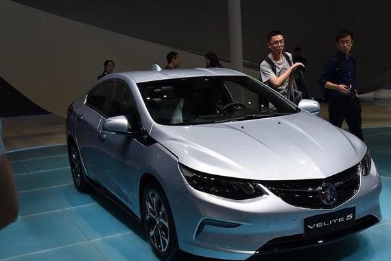 花30万买台没有天窗的小轿车，你相信吗？销量还不错