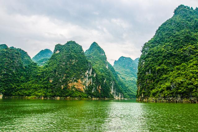 天下最美风光万峰林，山奇水美东方田园风情远胜瑞士