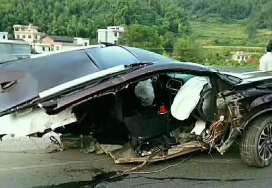 广汽传祺回应GS4车祸遭“腰斩”，表示积极配合调查