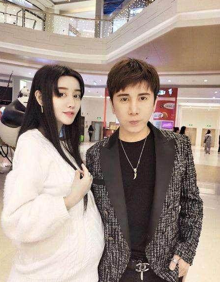 整容成范冰冰的何承熹素颜竟如男人一般?