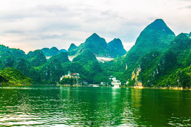 天下最美风光万峰林，山奇水美东方田园风情远胜瑞士