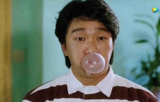 吻同性、吃避孕套、险患尿道炎,邓超为拍戏付