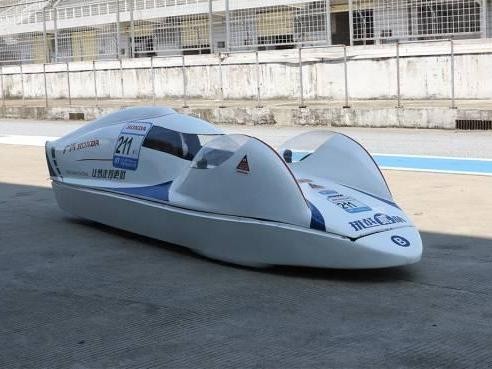 牛气！中国人造出1升油能跑3000多公里的车