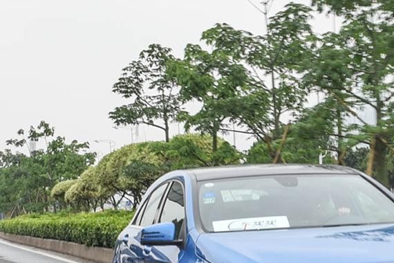 20万，年轻人可能都会爱这3款车，动力好又有格调