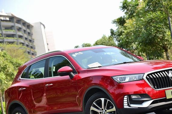 “德味”新秀对老将 宝沃BX5对比全新哈弗H6