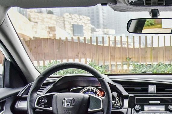 车里哪些巧妙设计，可以让你吹牛X一整年？