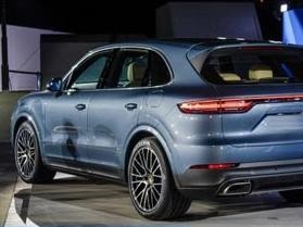 百万级SUV，2.9T可5秒破百，选装价能买辆奔驰宝马