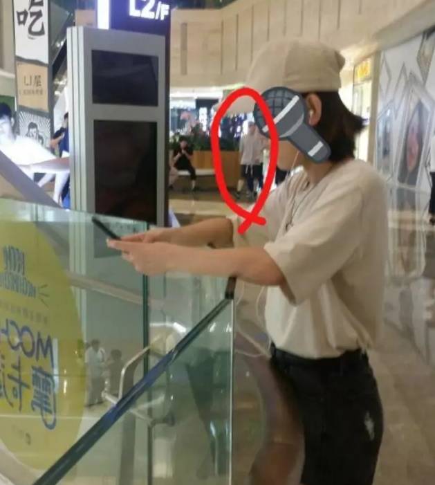 偶遇鹿晗反被搭讪,明星宠起粉来比偶像剧还甜