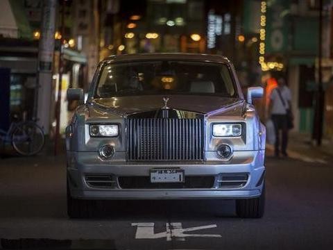 劳斯莱斯爆改2JZ压榨900匹马力！神挡杀神佛挡杀佛