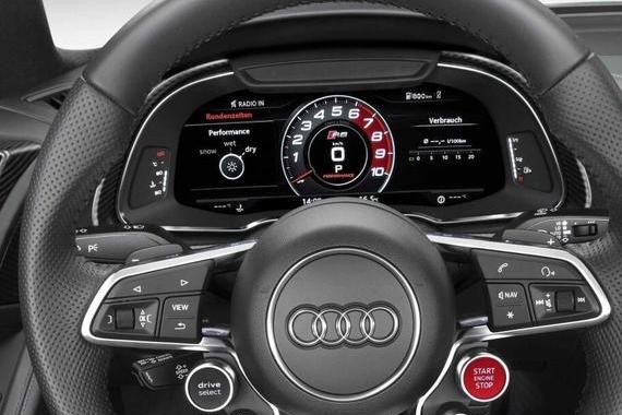 为何用“平底方向盘”的车型越来越多？真的更好用吗