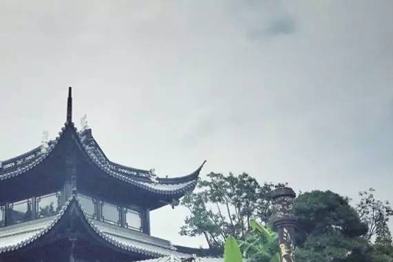 试驾丨支柱的力量，试驾吉利新博瑞