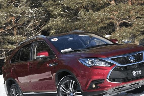 论科技含量远超H6，堪称公路坦克，国人的骄傲！