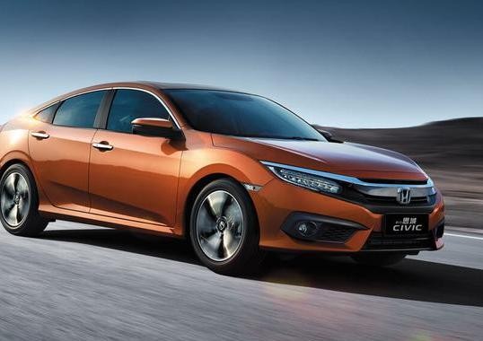 17万买1.5T思域还是奥迪A3，价格差不多，选哪个？