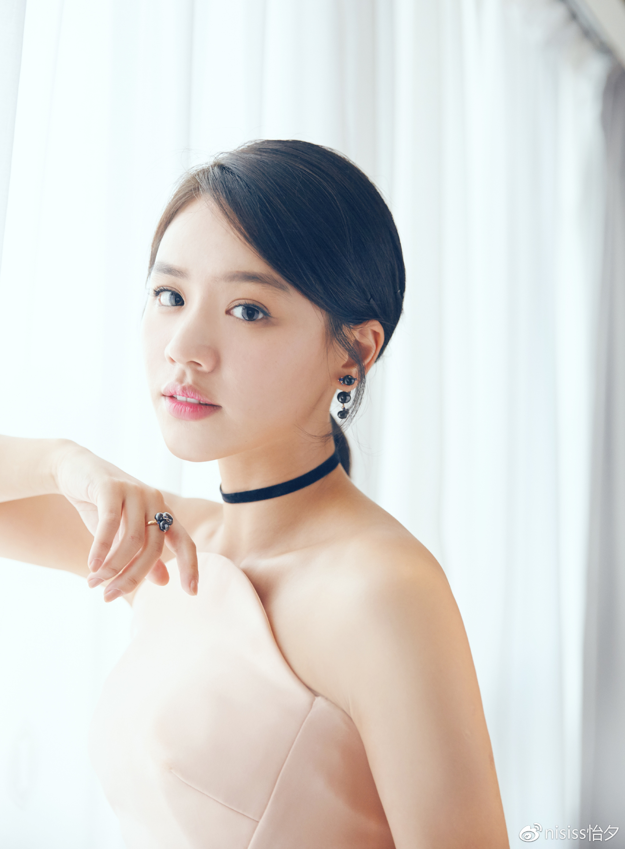 nisiss怡夕 | 马思纯--深潜于生活与角色的真实人物