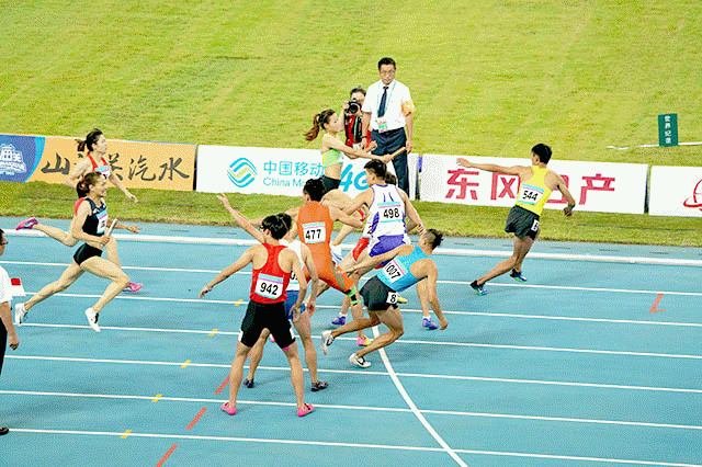 田径——男女混合4×400米接力:山东队夺冠