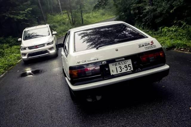 跟ae86大战你猜怎么着