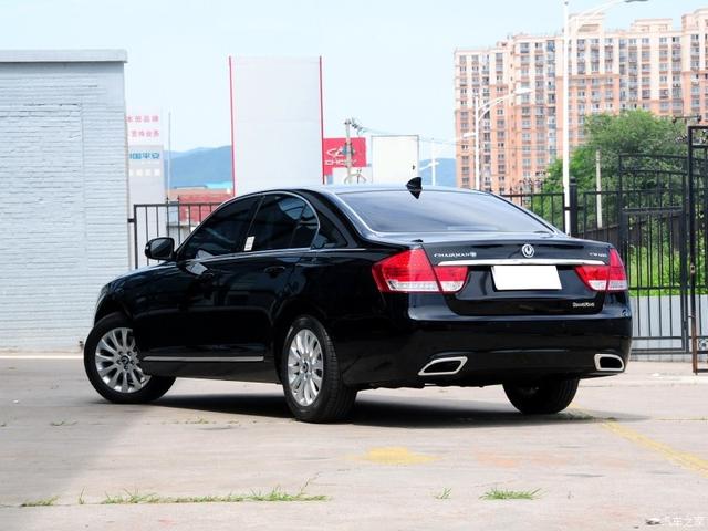 车头像奔驰S级,车尾像宝马,听到车名却没人敢买了