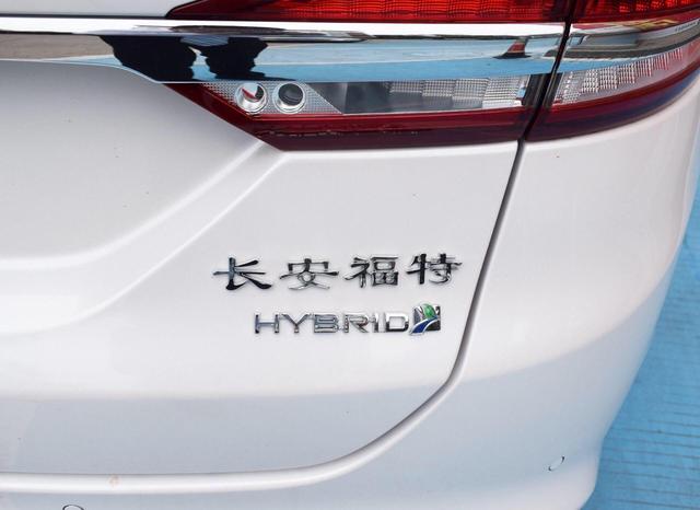 喜欢轿车必须得看这三款!配置颜值性价比,全部最高