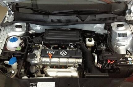 这个问题彻底解决:汽车到底多久换一次机油最