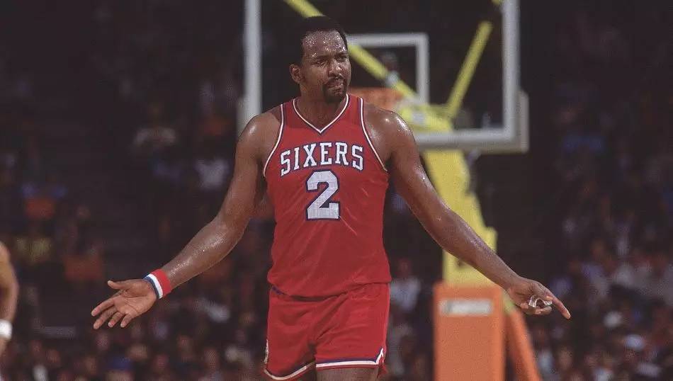 NBA历史篮板榜TOP5：两大神生涯20000+篮板，现役无人