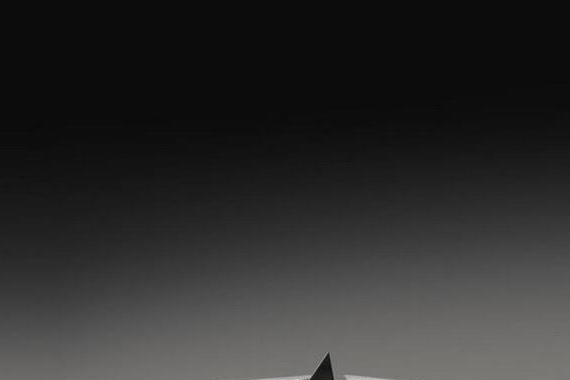 国产跑车1300马力！车门像战斗机，2.5秒破百已量产!