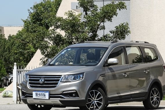 2018款东风风行SX6上市 售7.49万元起