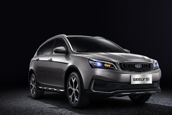 定位跨界SUV 吉利S1内饰官图正式发布