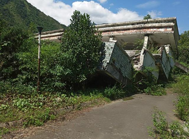 丝绸之路自驾三人行首站—追思汶川品锅庄民俗