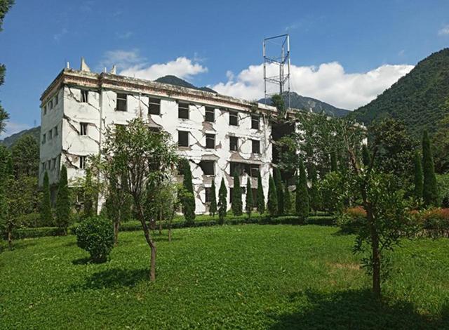 丝绸之路自驾三人行首站—追思汶川品锅庄民俗