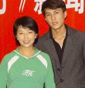 靳东为什么选择离婚 前妻江珊从来没忘记他