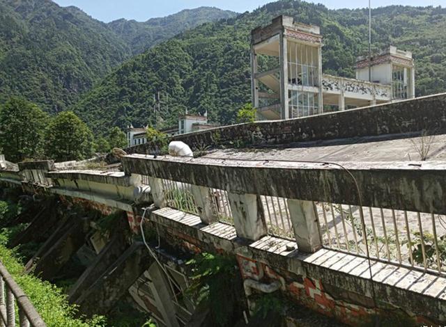 丝绸之路自驾三人行首站—追思汶川品锅庄民俗