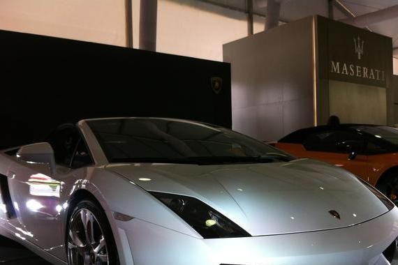 以为共享豪车10公里20块，结账时傻眼了