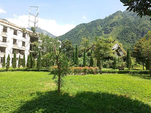 丝绸之路自驾三人行首站—追思汶川品锅庄民俗