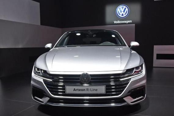 这才是最美大众车，30万轿跑造型，还买什么宝马3系