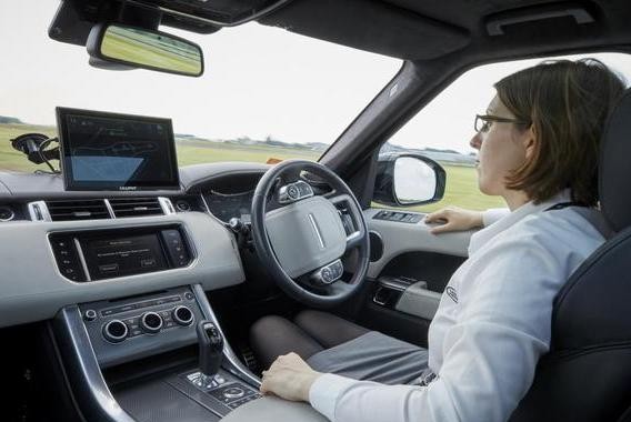 捷豹路虎再出黑科技——概念方向盘Sayer