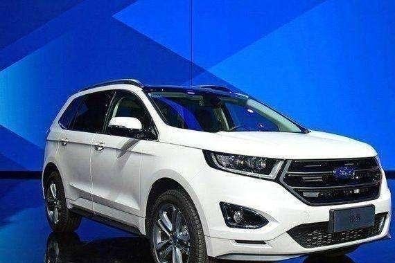 2.0T V6配四驱,标配全景天窗胎压监测,尽显豪车风范