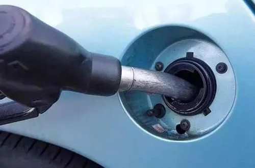 油箱到底要不要加满,看完才知道错的多离谱!