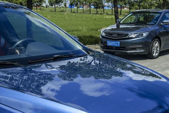 10万块的国产对合资，朗逸对比吉利帝豪GL你选谁？