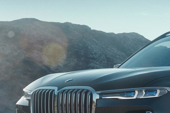 宝马X7 iPerformance官图曝光 法兰克福首秀