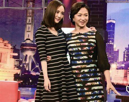 杨幂做客金星秀,高智商与金星可谓不相上下,简直超能女人与超能女人的