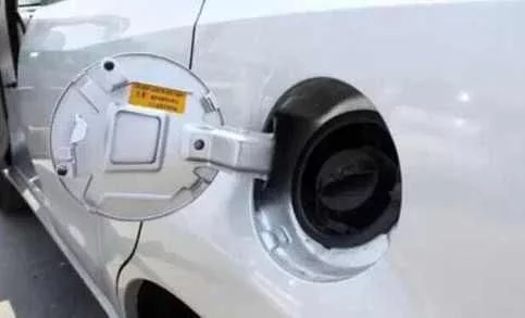 油箱到底要不要加满,看完才知道错的多离谱!