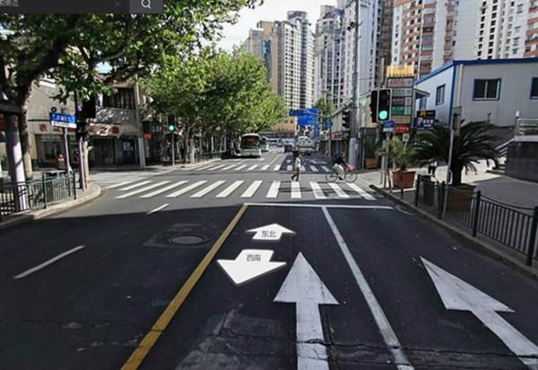 左转直行都是红灯,掉头了但没妨碍交通,为啥还被罚