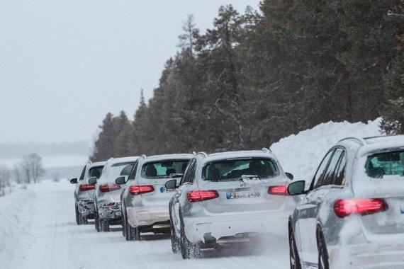 奔驰氢燃料混合动力汽车亮相法兰克福车展