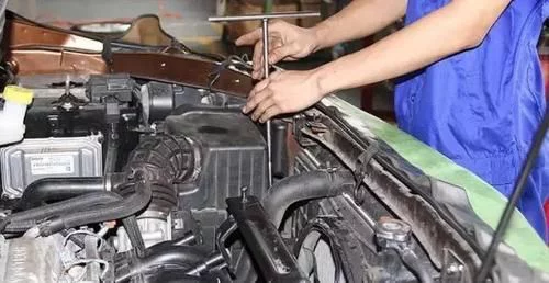 什么国家的车最难维修?维修工:德系奔驰!